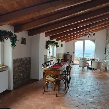 La Mansarda Bed and Breakfast Castellabate Eksteriør billede