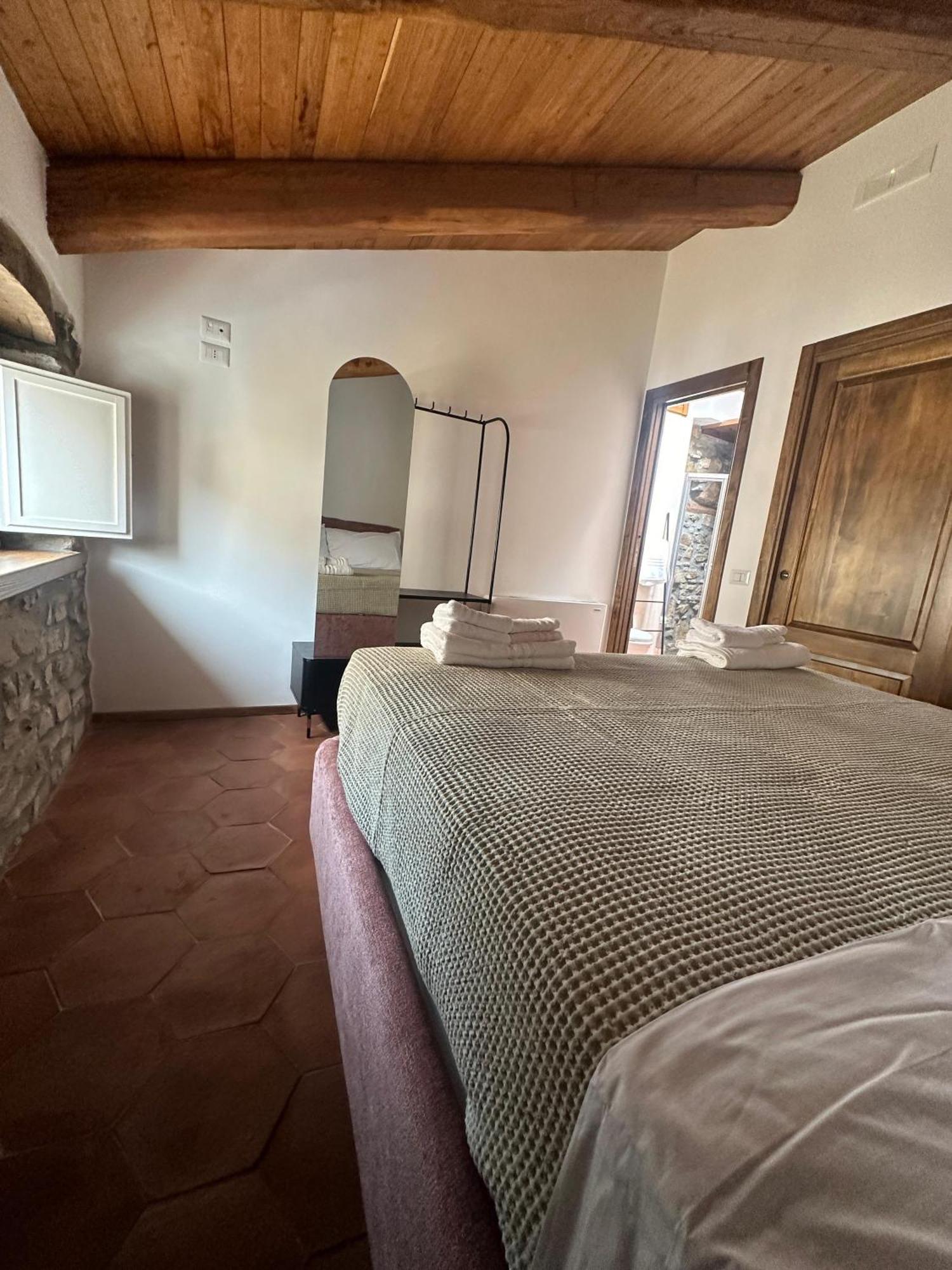 La Mansarda Bed and Breakfast Castellabate Eksteriør billede